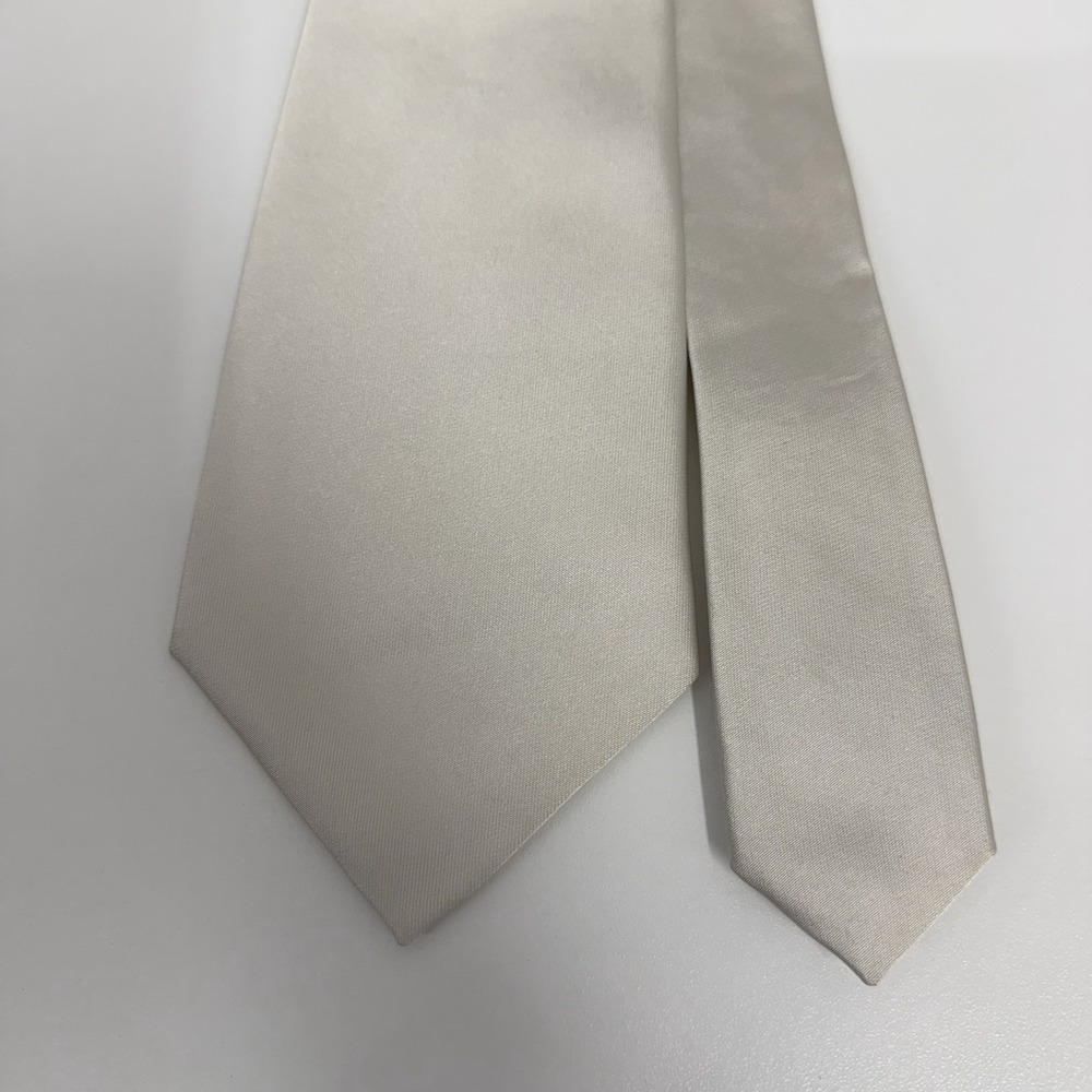 Turnbull & Asser Men's Tie Solid Cream Satin Silk England 3 5/8" (W) 58" (L) euc